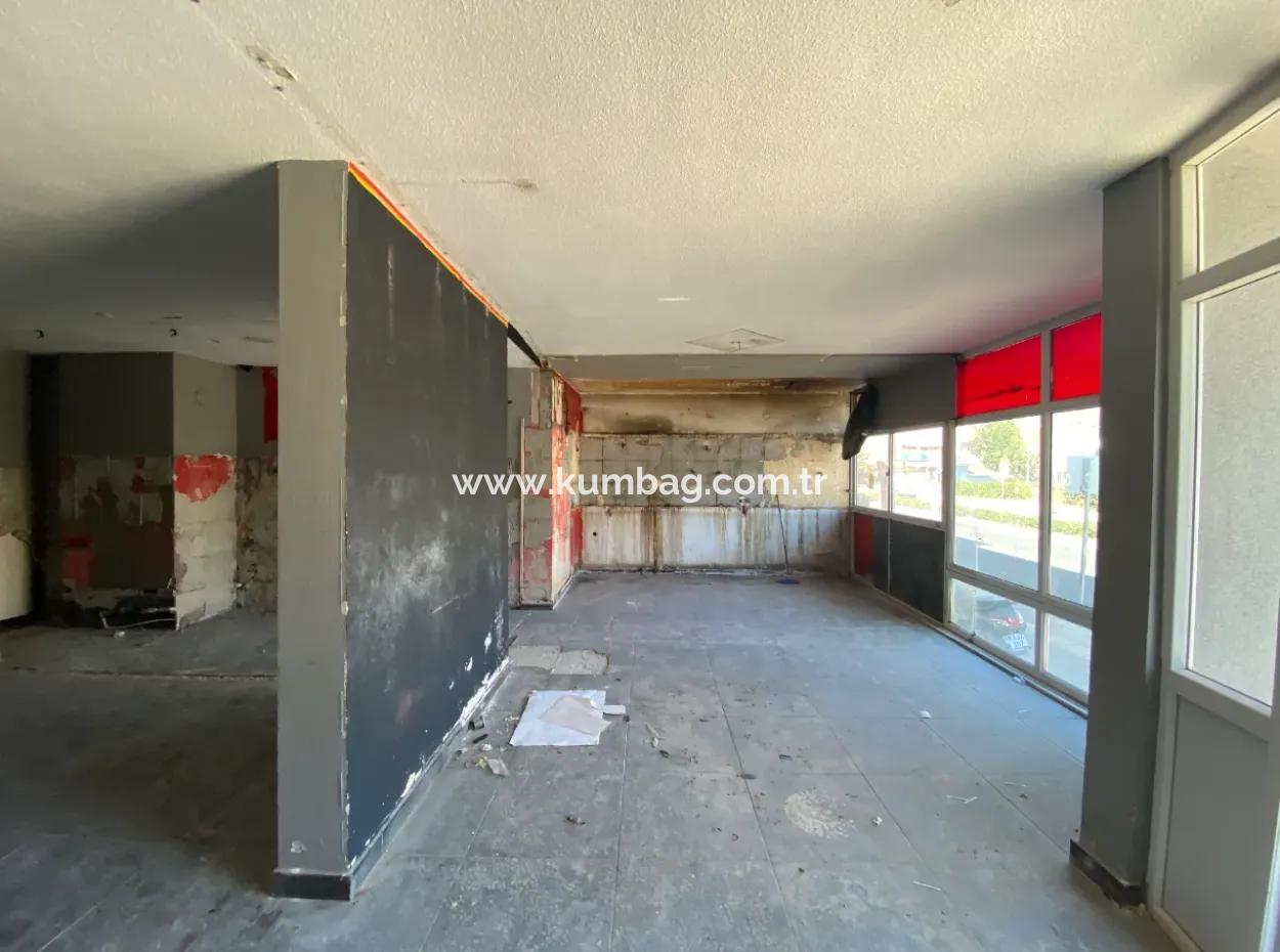 Altınova,Mahallesi'nin En İşlek Caddesinde Kiralık Dükkan