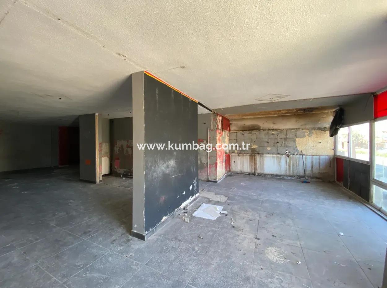 Altınova,Mahallesi'nin En İşlek Caddesinde Kiralık Dükkan