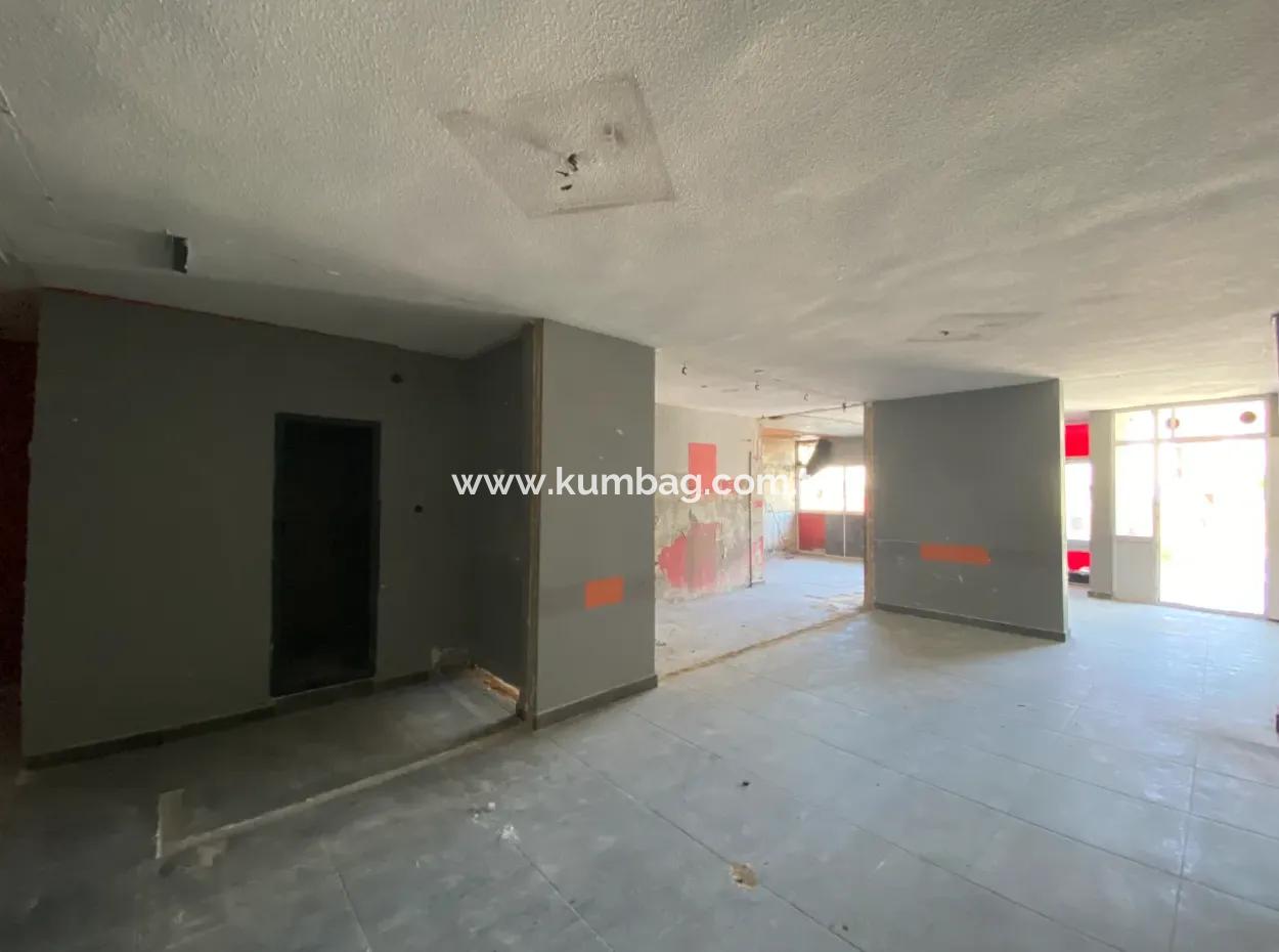 Altınova,Mahallesi'nin En İşlek Caddesinde Kiralık Dükkan