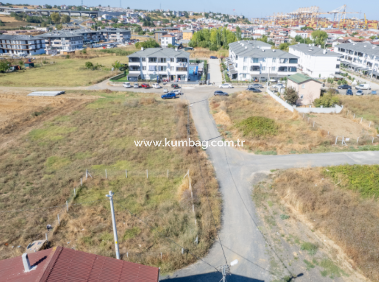 Kumbağ'da Köşe Parsel Konut İmarlı 270 M2 Tek Tapu Satılık Arsa