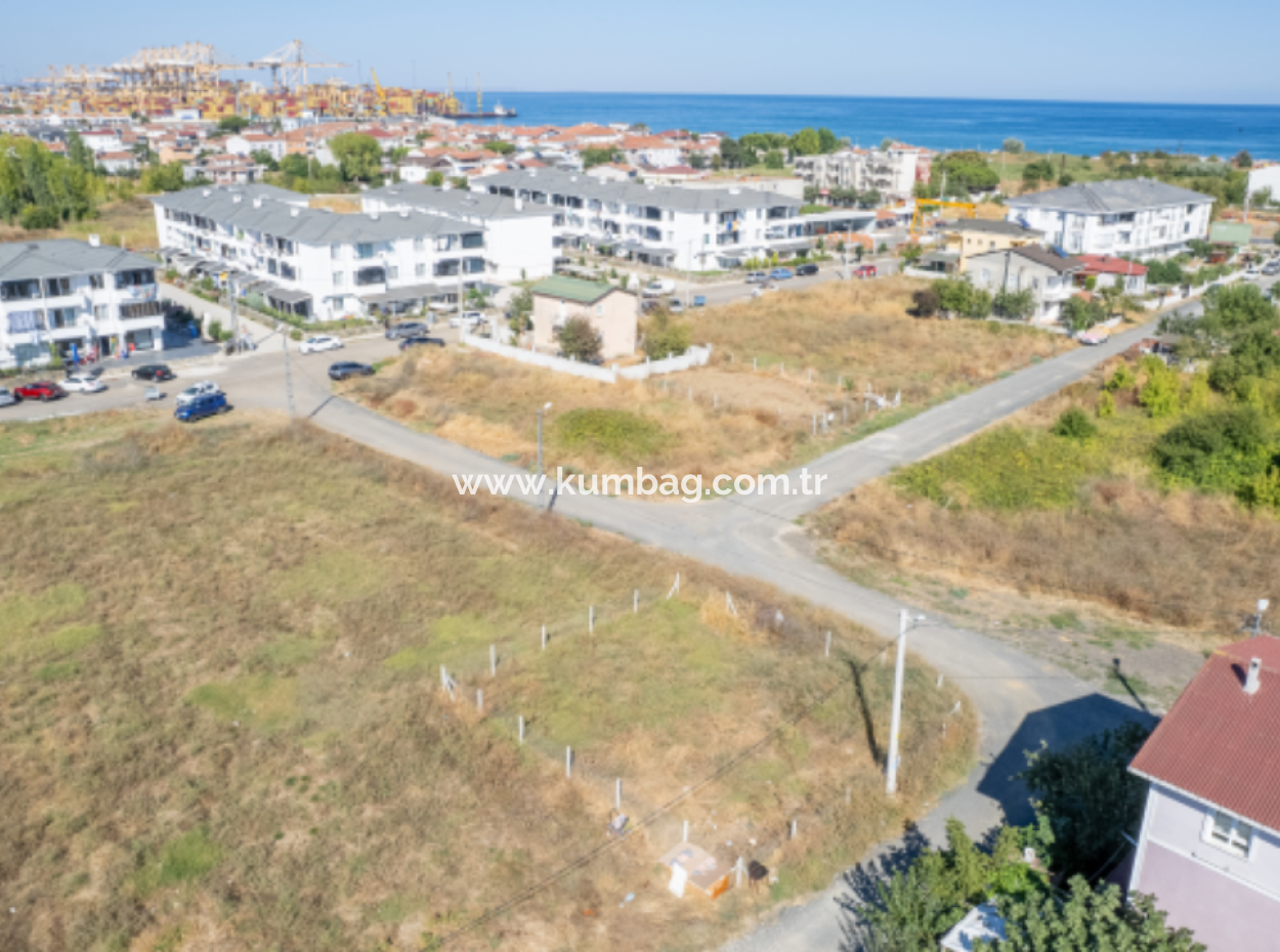 Kumbağ'da Köşe Parsel Konut İmarlı 270 M2 Tek Tapu Satılık Arsa