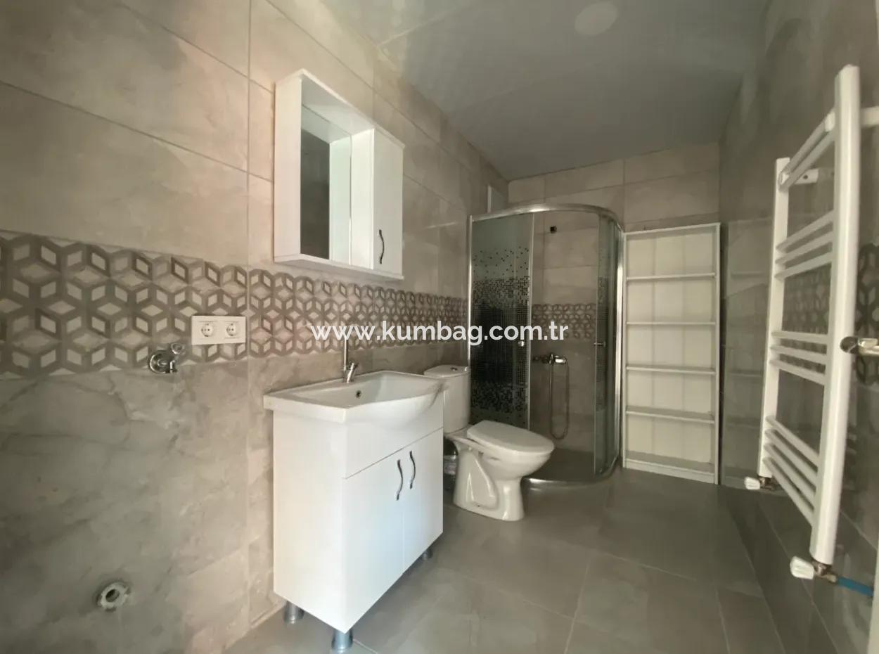 Kumbağ Pazar Sokağı Mevkii Yeni Binada Kiralık 1+1 Daire