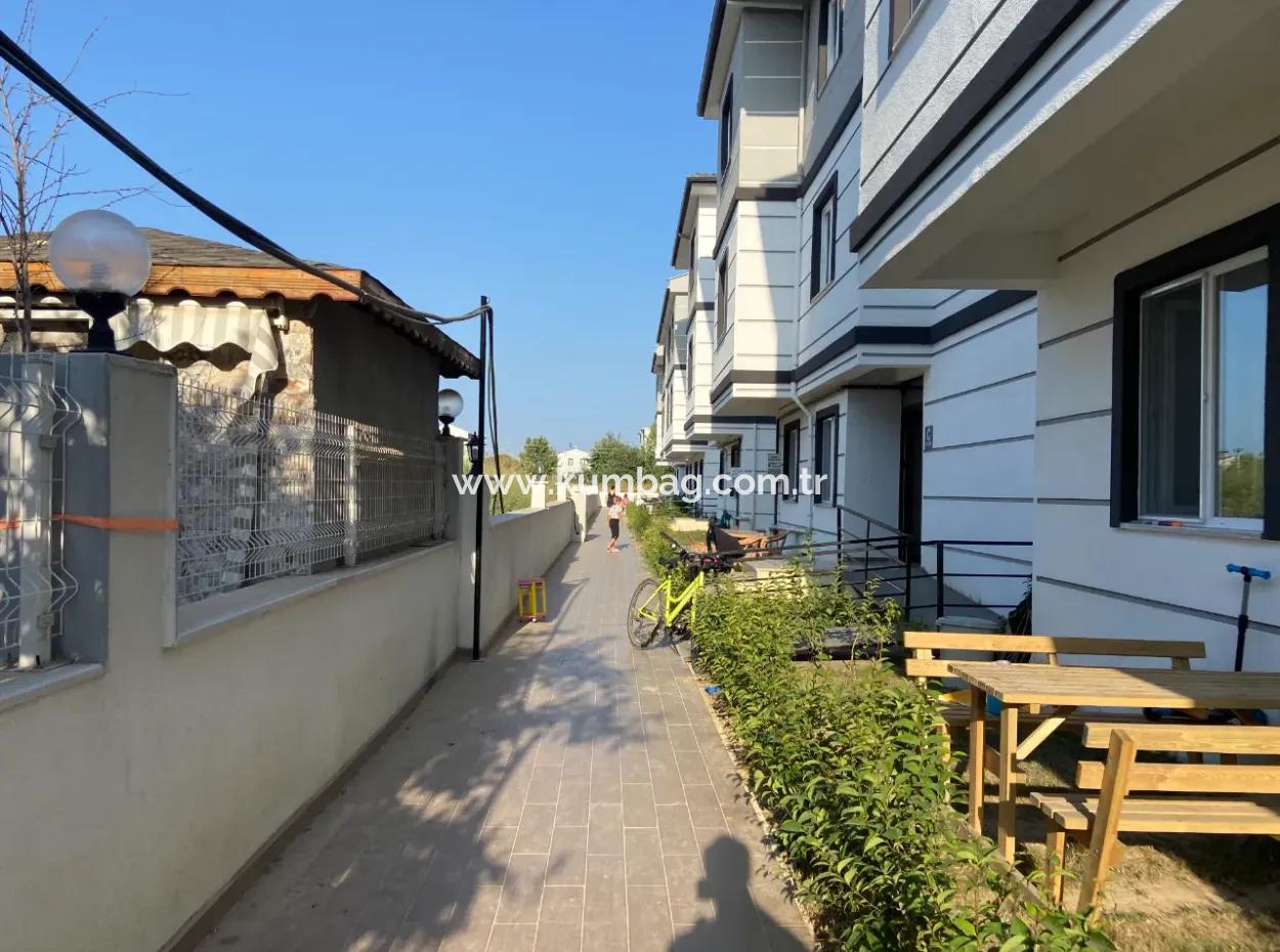 Kumbağ Havuzlu Ve Aquaparklı Sitede Yaz-Kış Kiralık 2+1 Daire