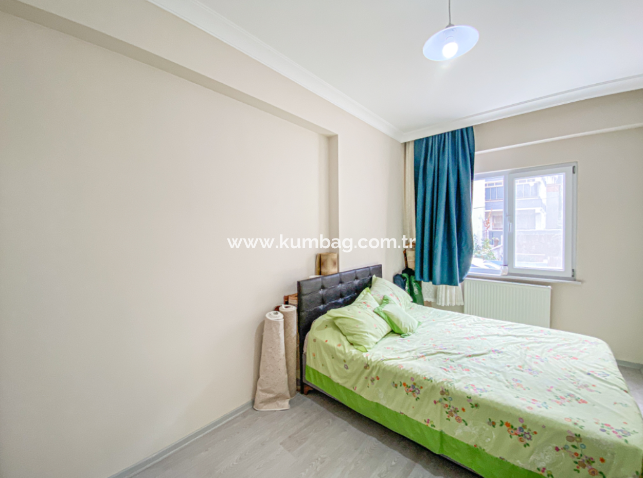 Kumbağ İlkokul Mevkii Satılık Giriş Kat 2+1 Daire