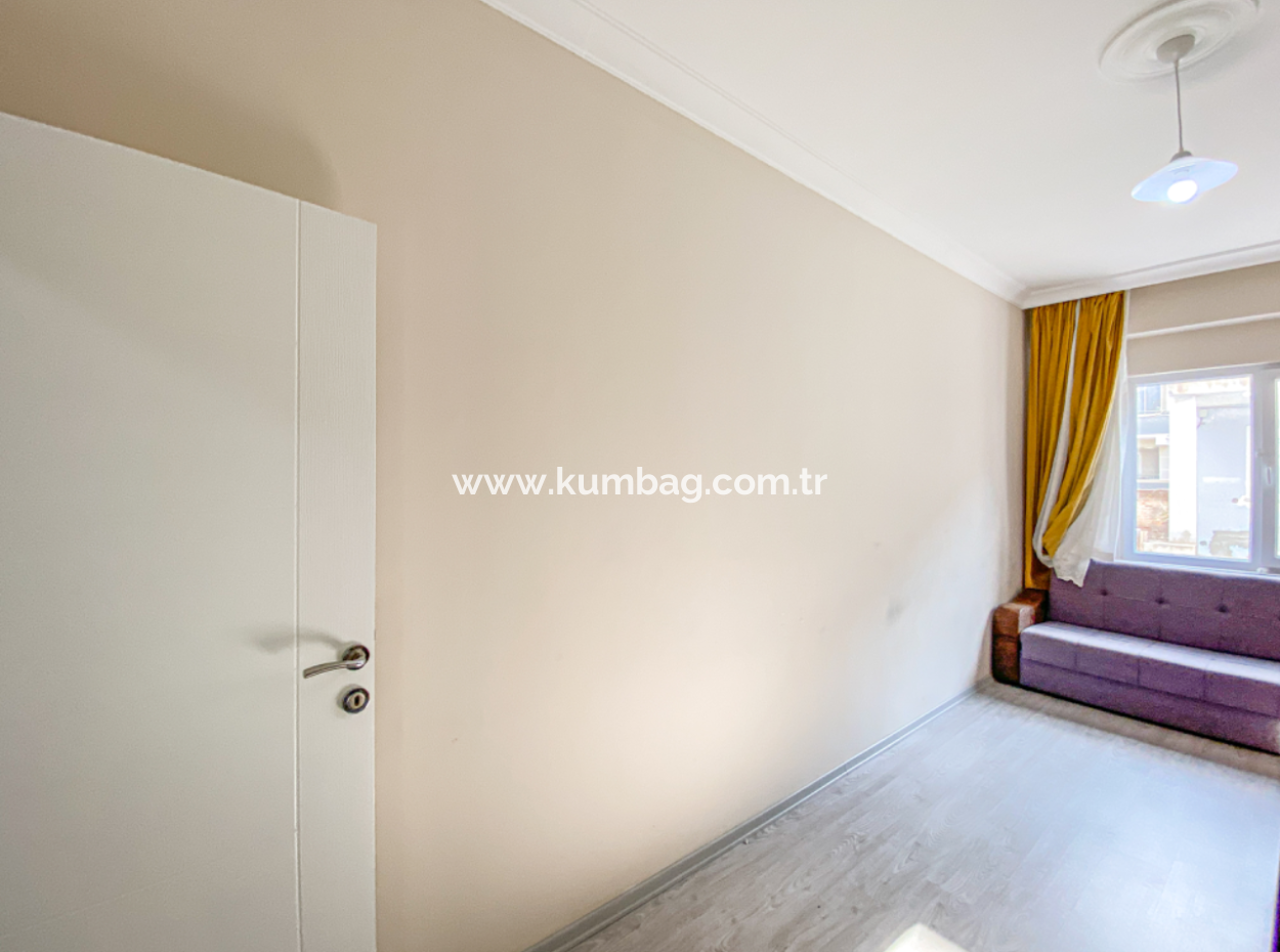 Kumbağ İlkokul Mevkii Satılık Giriş Kat 2+1 Daire