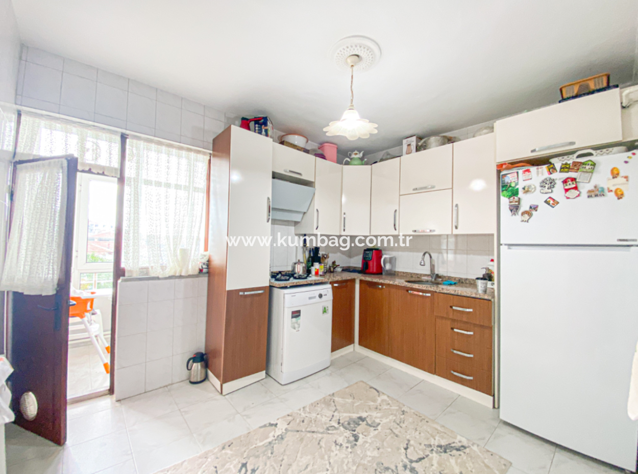 Altınova Mah. Site İçerisinde Deniz Manzaralı Satılık 2+1 Daire