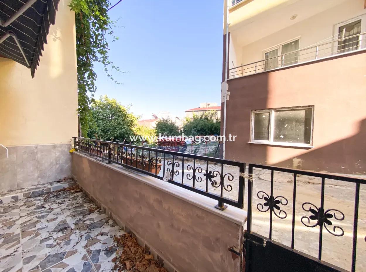 Kumbağ Balıkçı Limanı Ve Plaja Yakın Bahçeli Satılık 2+1 Daire