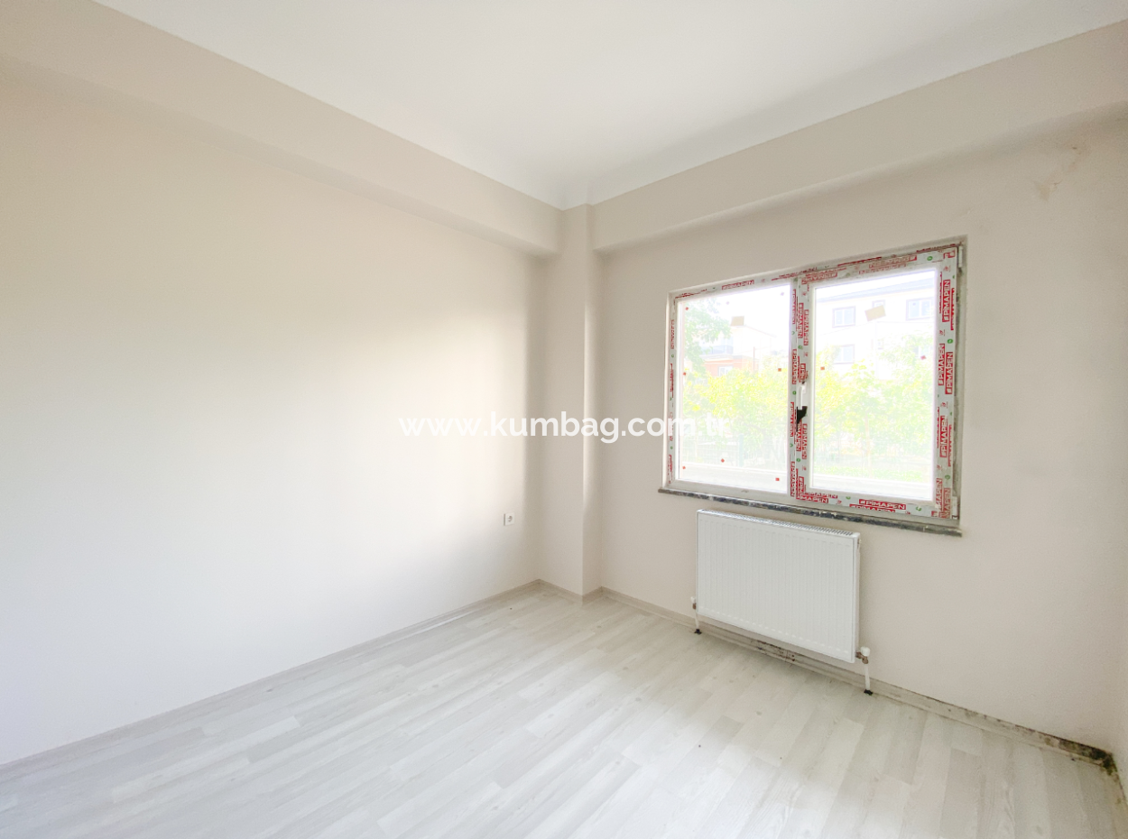 Kumbağ Mah. Havuzlu Site İçerisinde Satılık 2+1 Daireler