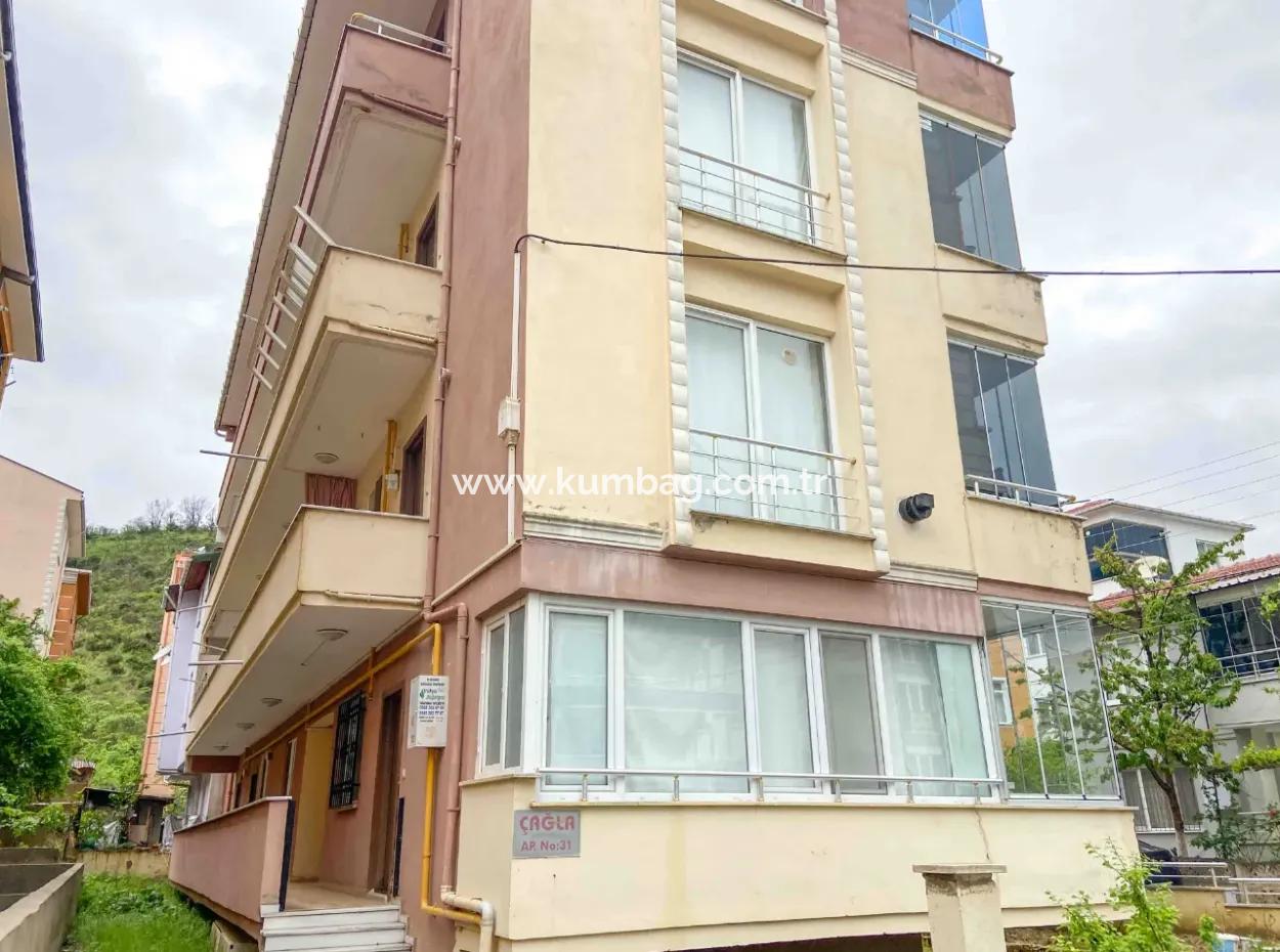 İskanlı Ve Kat Mülkiyetli Pazar Sokağı Mevkii Satılık 2+1 Daire