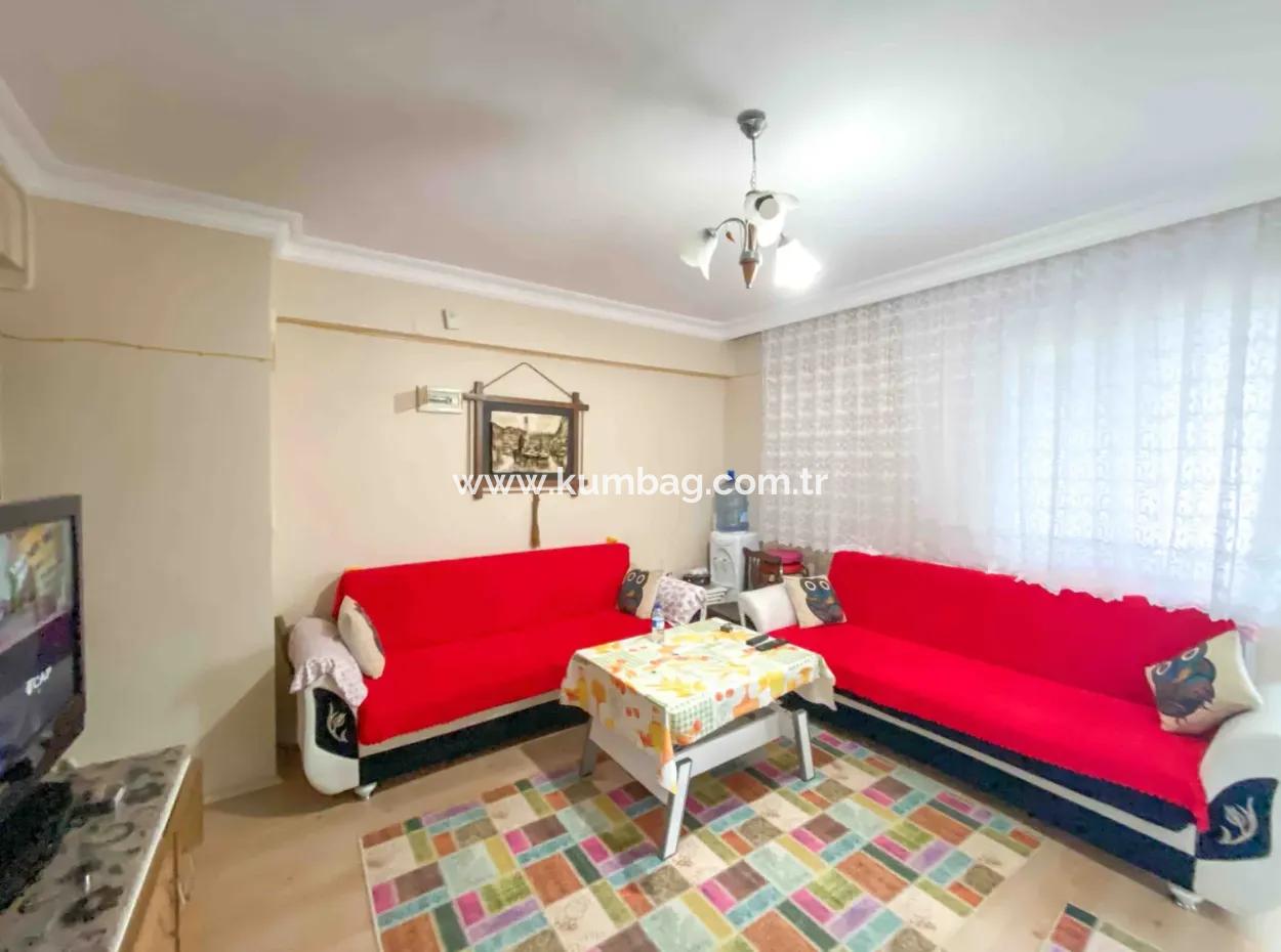 İskanlı Ve Kat Mülkiyetli Pazar Sokağı Mevkii Satılık 2+1 Daire