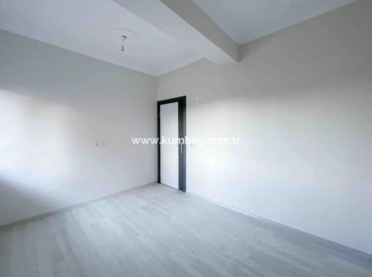 Kumbağ'da Cadde Üzerinde Site İçerisinde Satılık Sıfır 1+1 Daire