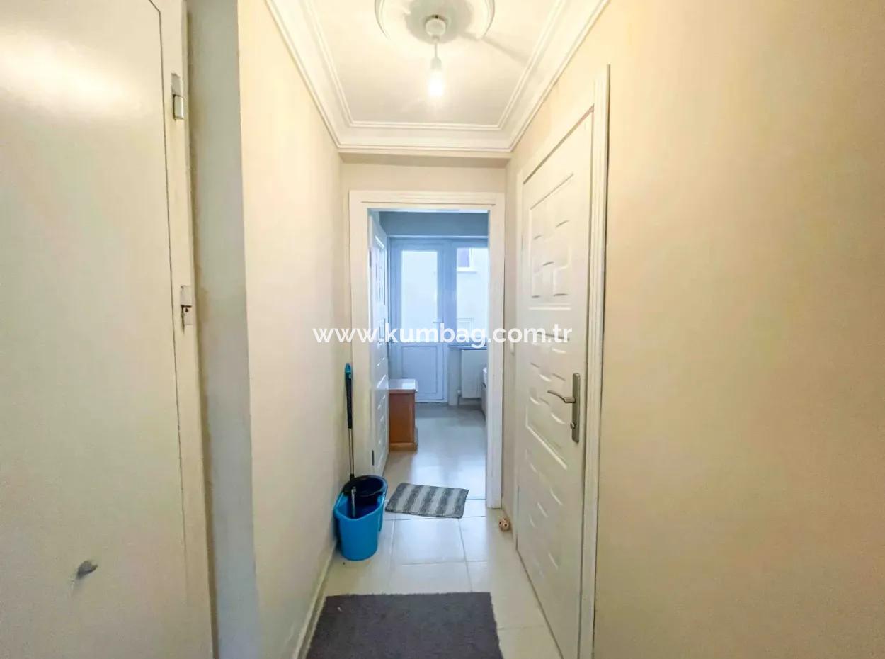 Denize Pazara Yakın Merkezi Konumda Eşyalı İskanlı Satılık 2+1