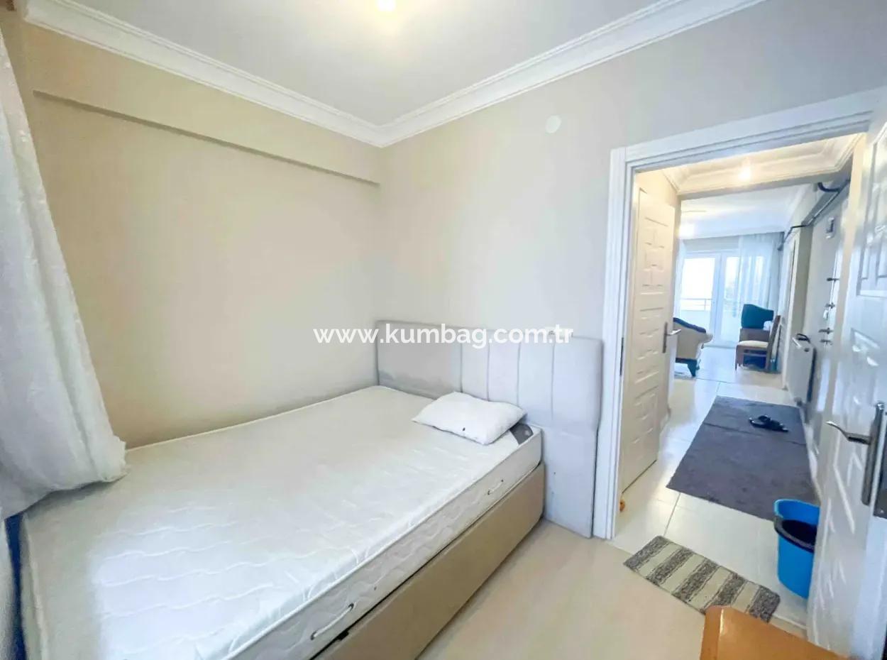 Denize Pazara Yakın Merkezi Konumda Eşyalı İskanlı Satılık 2+1