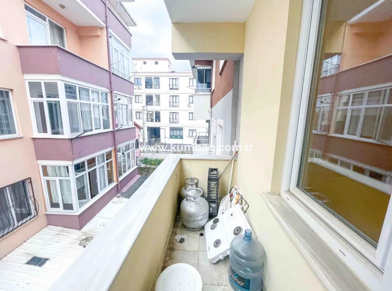 Denize Pazara Yakın Merkezi Konumda Eşyalı İskanlı Satılık 2+1