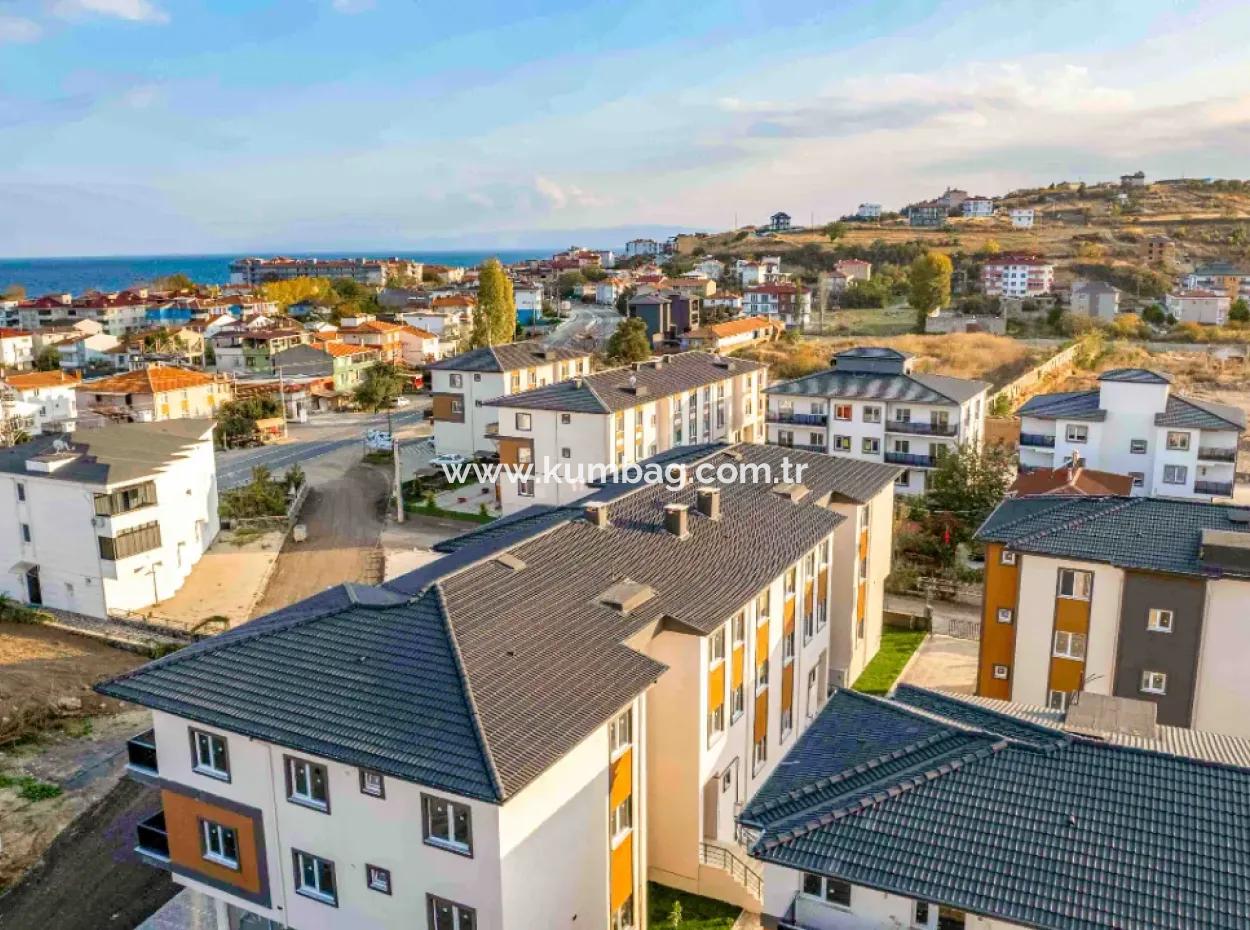 Kumbağ'da Gelişen Bölgede 400 M2 Caddeden Gözüken Kiralık Dükkan