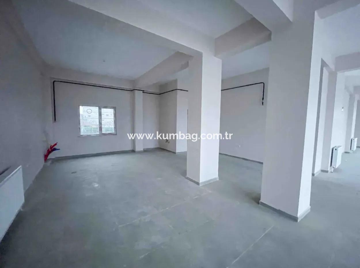 Kumbağ'da Gelişen Bölgede 400 M2 Caddeden Gözüken Kiralık Dükkan