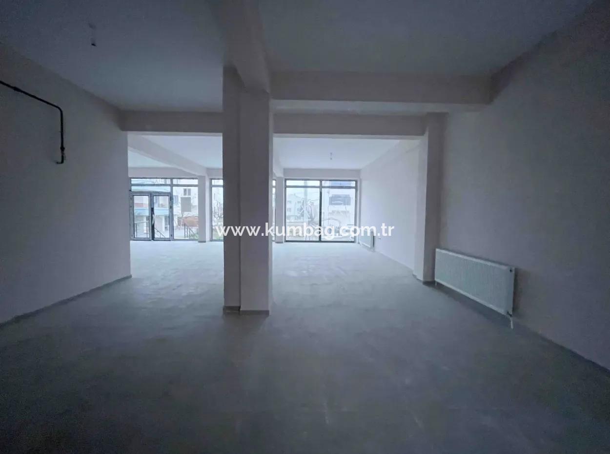 Kumbağ'da Gelişen Bölgede 400 M2 Caddeden Gözüken Kiralık Dükkan