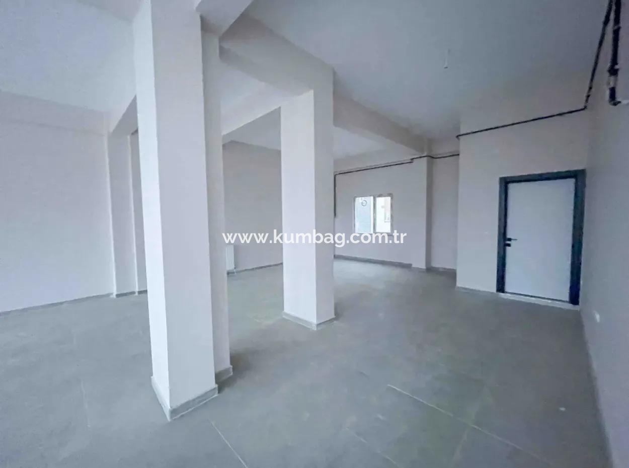 Kumbağ'da Gelişen Bölgede 400 M2 Caddeden Gözüken Kiralık Dükkan