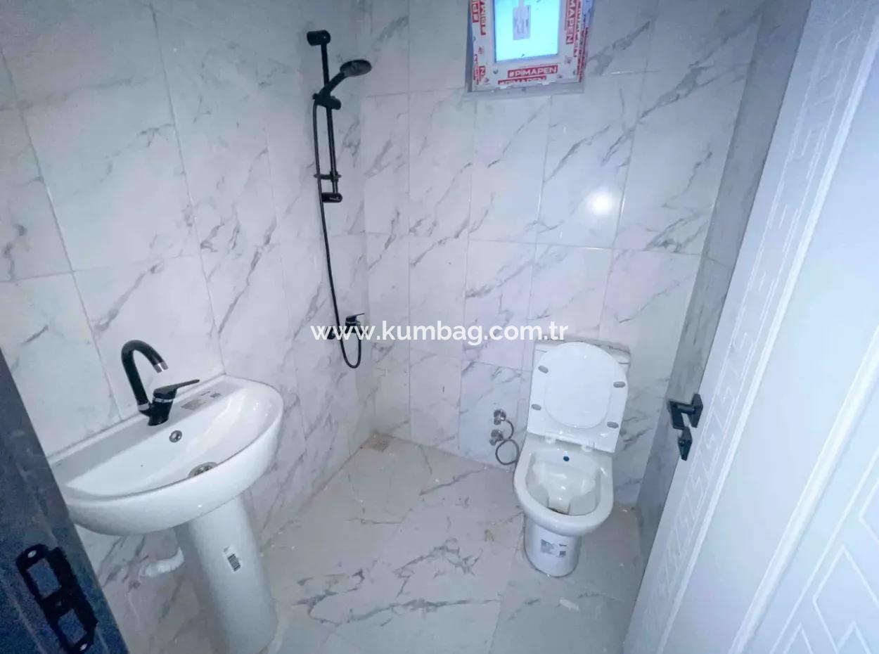 Kumbağ'da Gelişen Bölgede 400 M2 Caddeden Gözüken Kiralık Dükkan