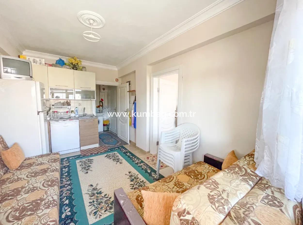 Kumbağ'da Cadde Üstü Eşyalı Merkezde İskanlı Satılık 1+1 Daire