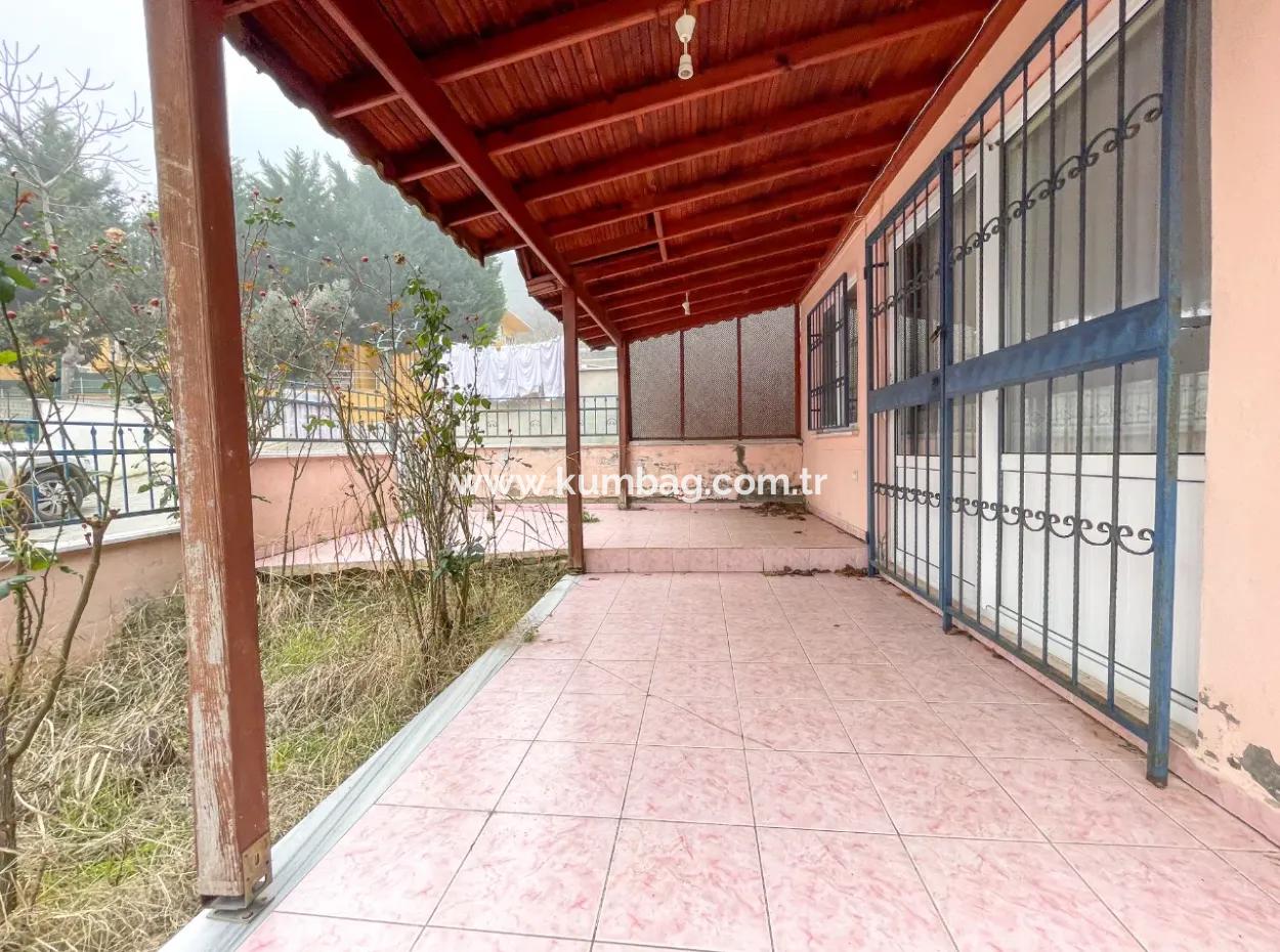 Kumbağ Merkezi Konumda Satılık 2 Katlı 4+1 Bahçeli Müstakil Ev