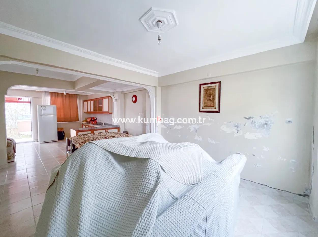 Kumbağ Merkezi Konumda Satılık 2 Katlı 4+1 Bahçeli Müstakil Ev