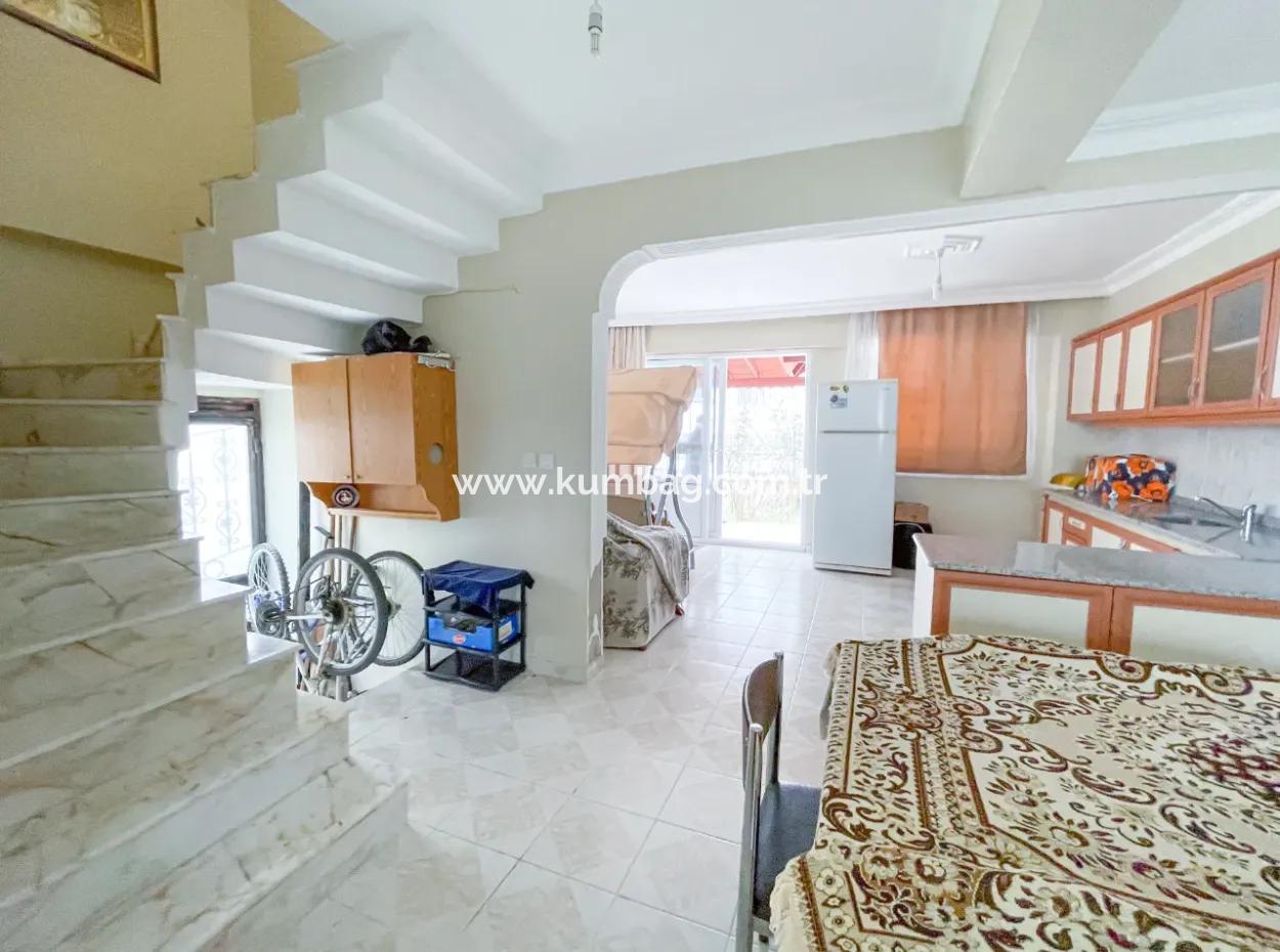 Kumbağ Merkezi Konumda Satılık 2 Katlı 4+1 Bahçeli Müstakil Ev