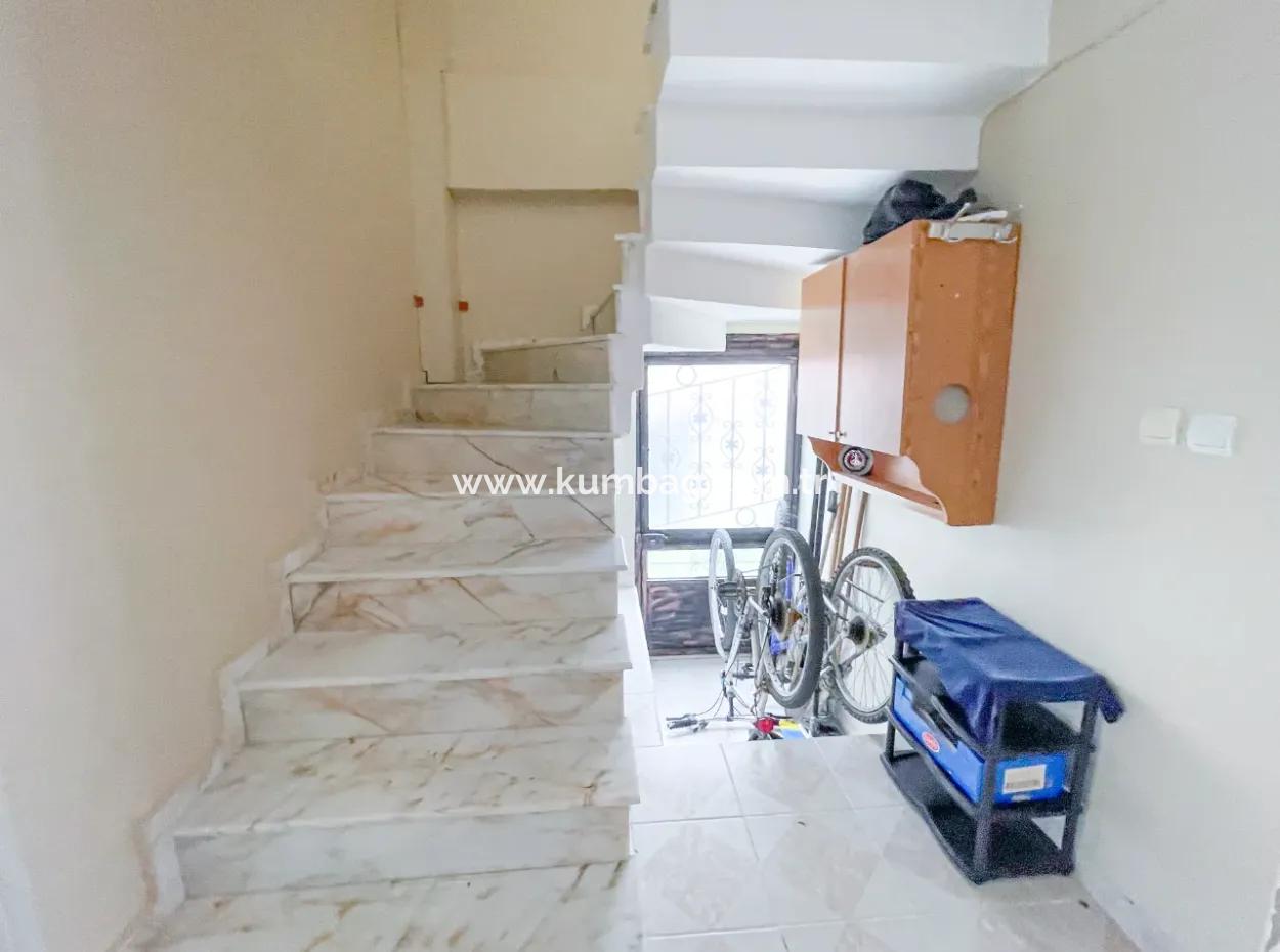 Kumbağ Merkezi Konumda Satılık 2 Katlı 4+1 Bahçeli Müstakil Ev