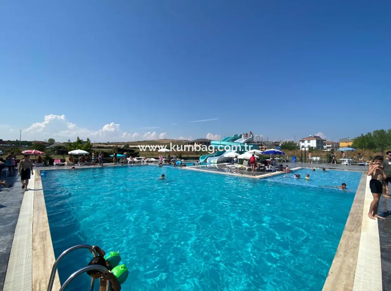 Aquaparklı Havuzlu Denize Yakın Kayakent Sitesinde Kiralık 2+1