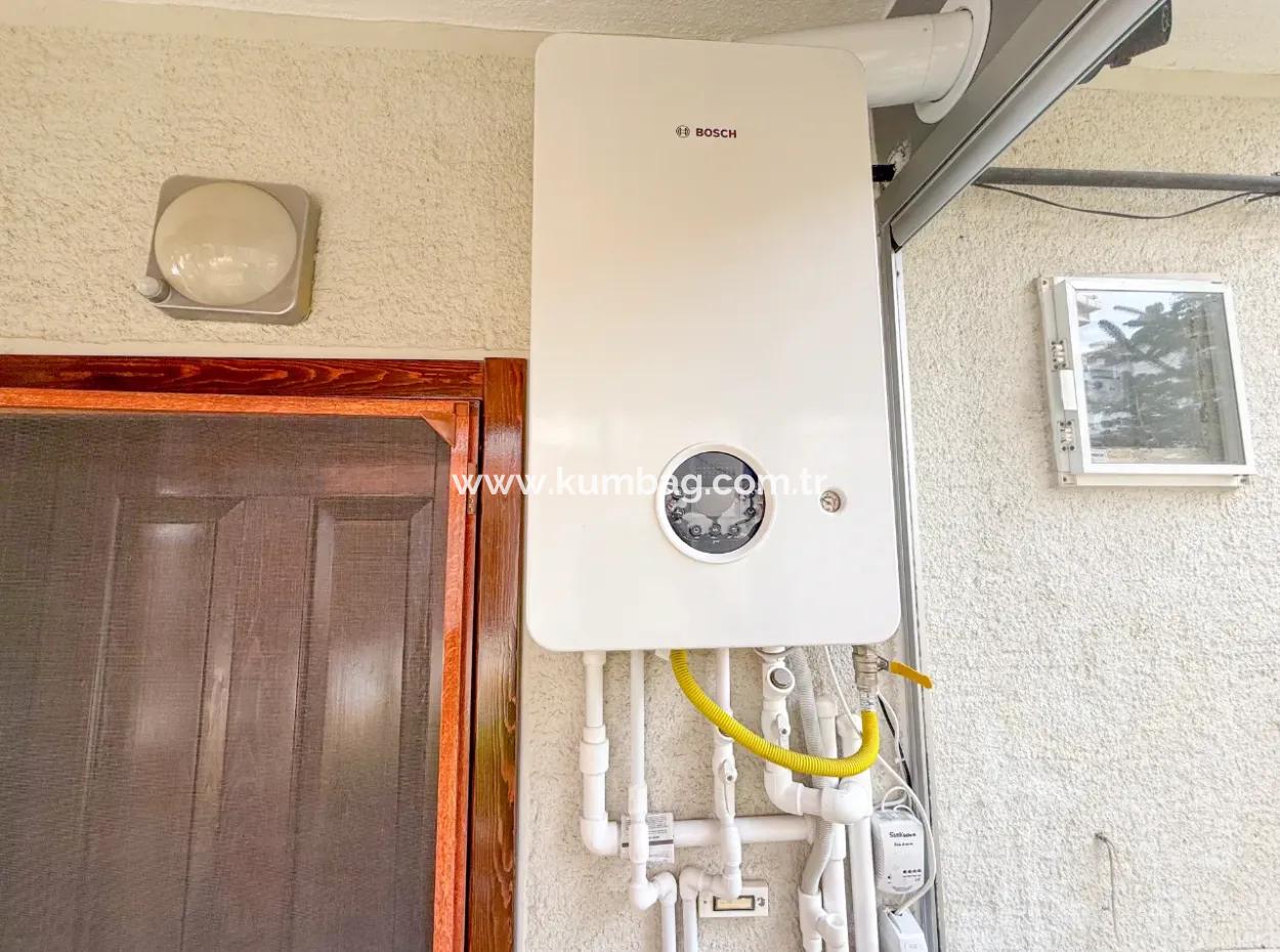 Kumbağ Denize 50 Mt Havuzlu Site İçinde Satılık Tripleks Villa