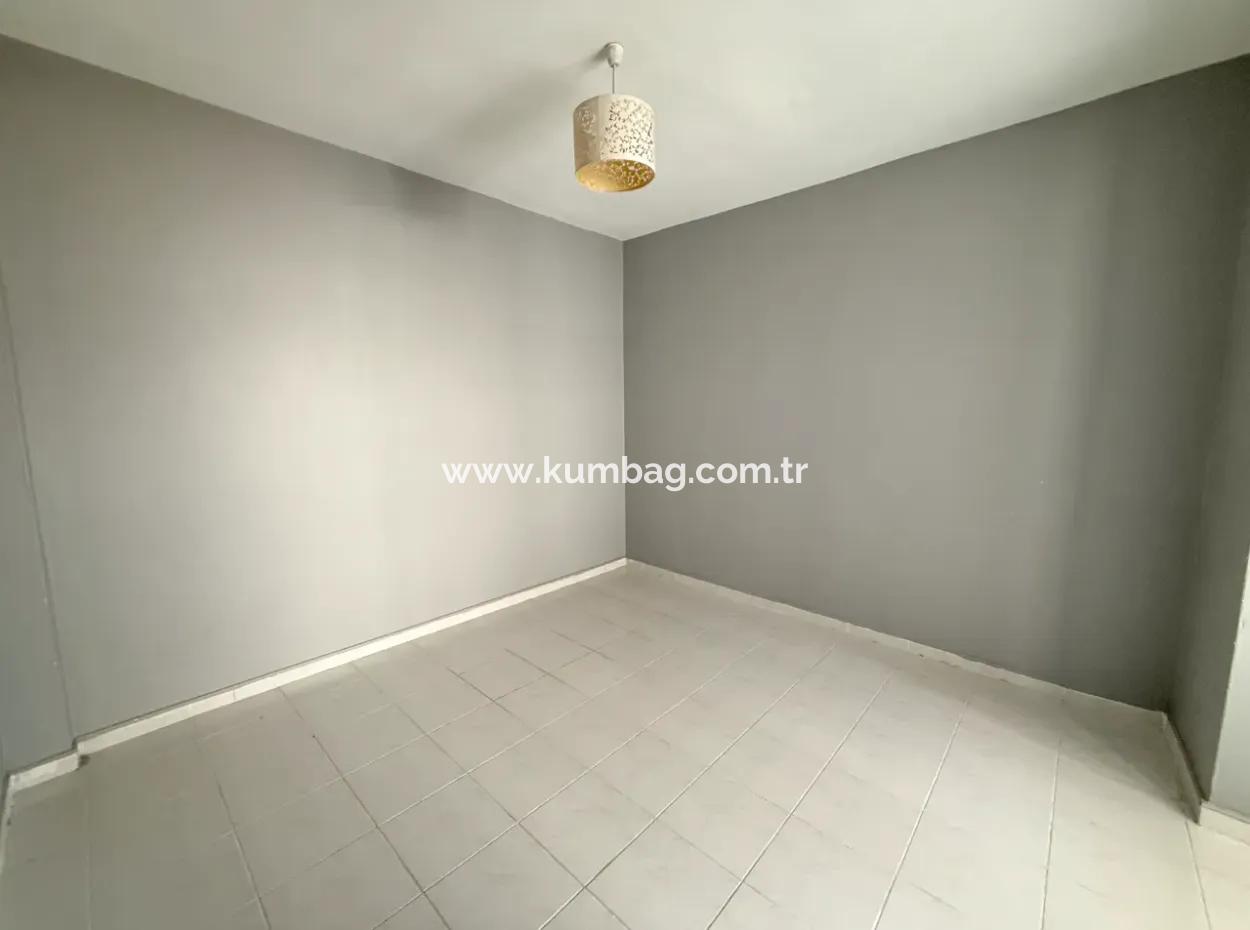 Kumbağ Denize 50 Mt Havuzlu Site İçinde Satılık Tripleks Villa