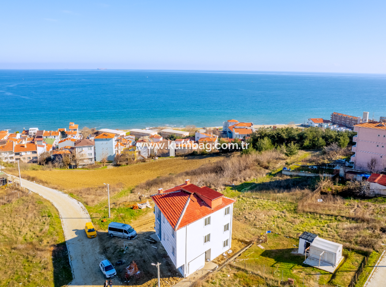 Kumbağ'da Panoramik Deniz Manzaralı Satılık Sıfır 1+1 Daire