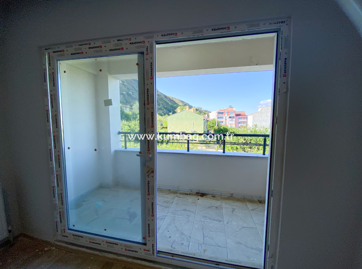 Kumbağ Migros Arkasında Önü Kapanmaz Satılık Sıfır 1+1 Daire