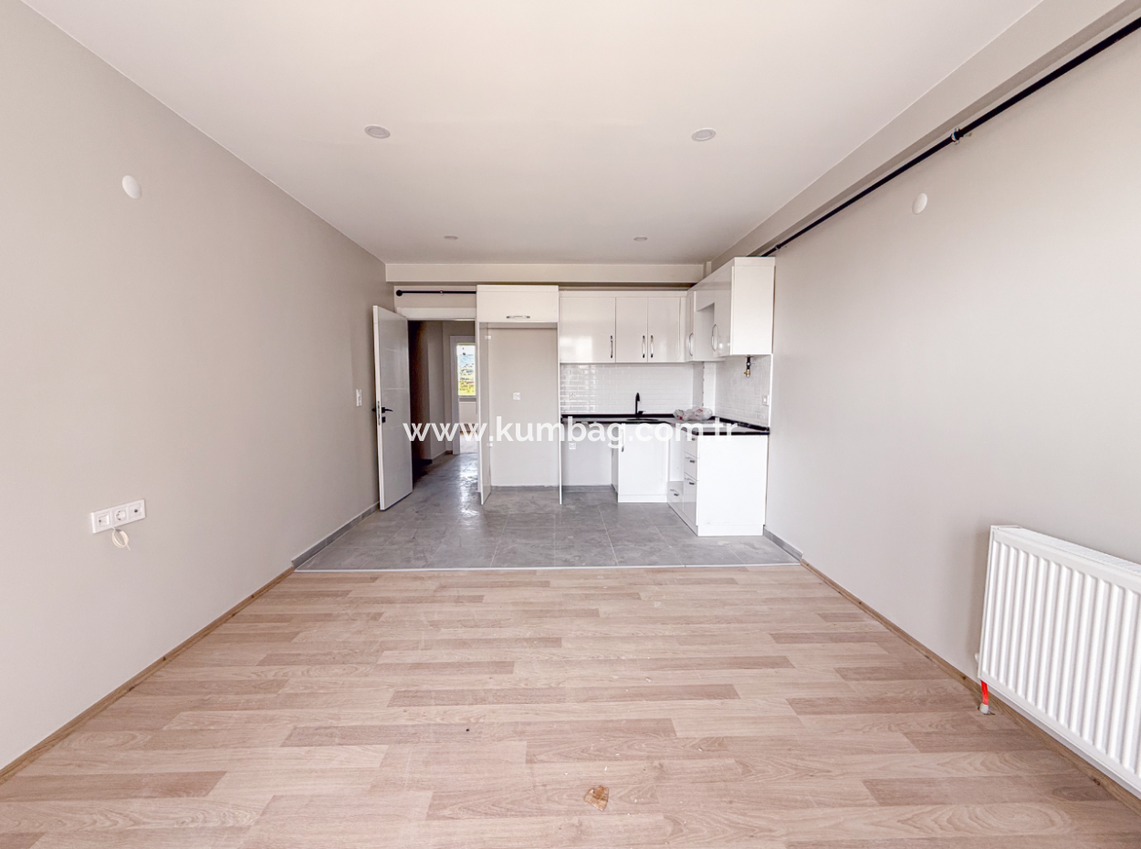 Kumbağ Havuzlu Sitede Denize Yakın Kiralık Lüks 2+1 Daireler