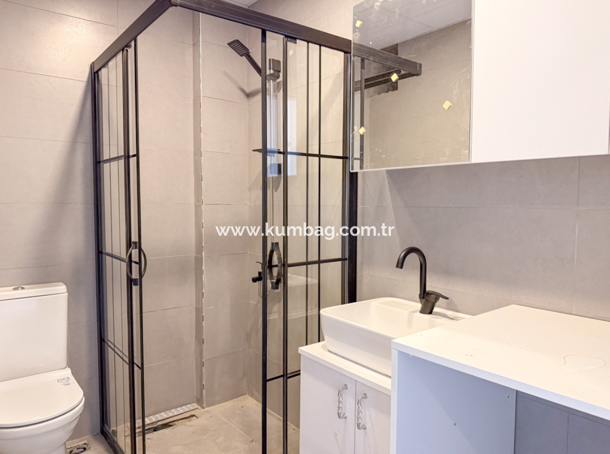 Kumbağ Havuzlu Sitede Denize Yakın Kiralık Lüks 2+1 Daireler