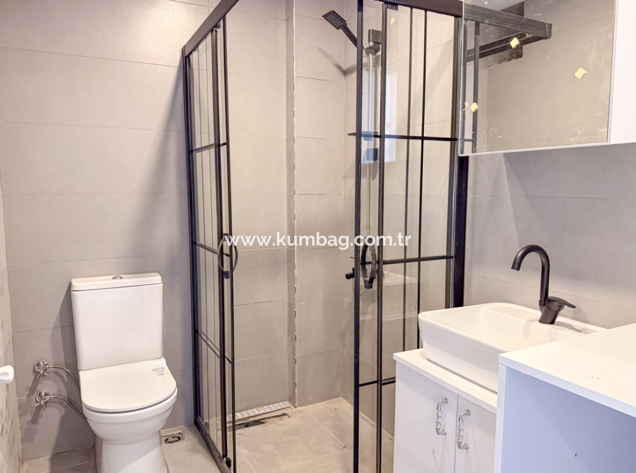 Kumbağ Havuzlu Sitede Denize Yakın Kiralık Lüks 2+1 Daireler