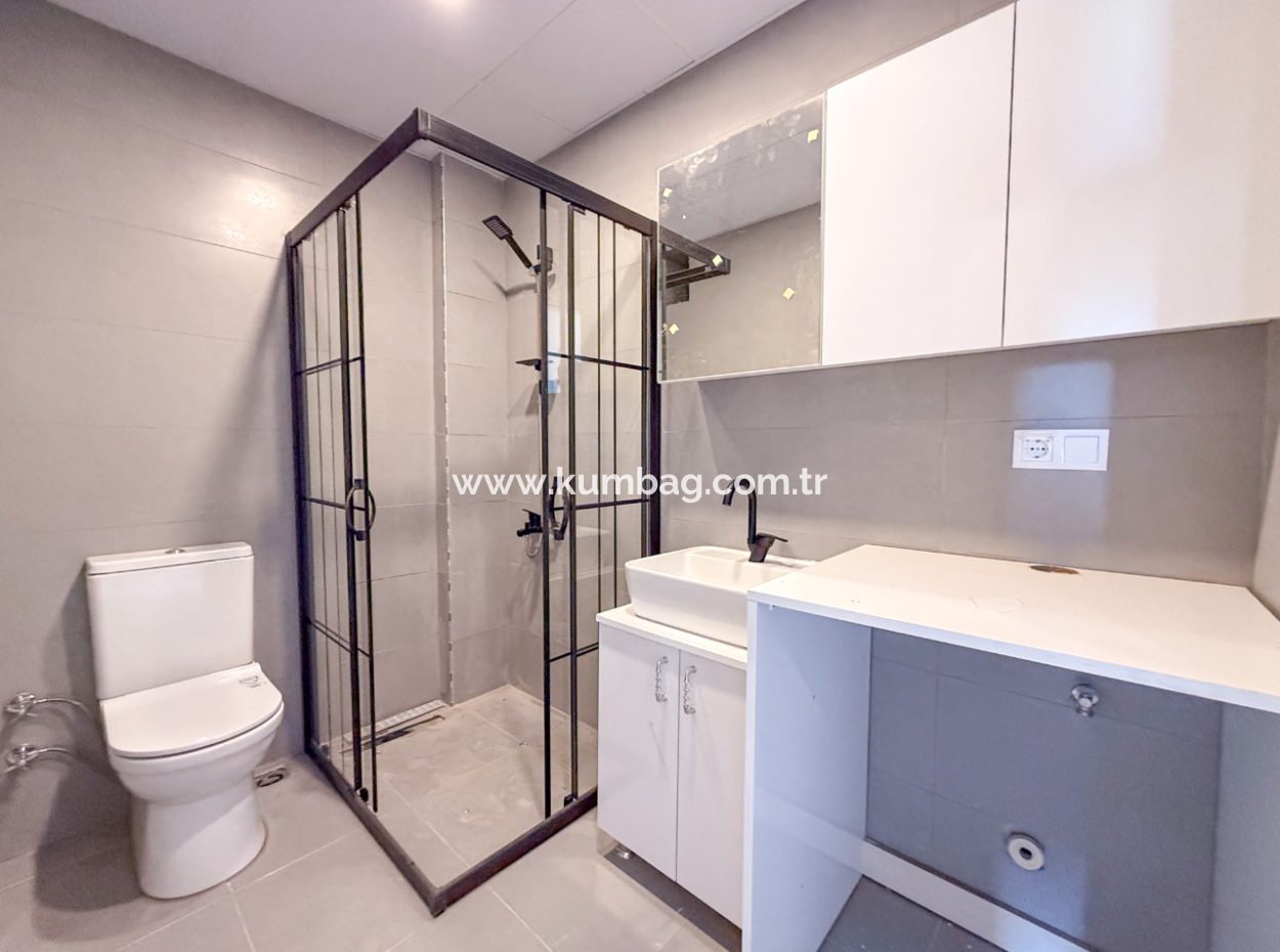 Kumbağ Havuzlu Sitede Denize Yakın Kiralık Lüks 2+1 Daireler