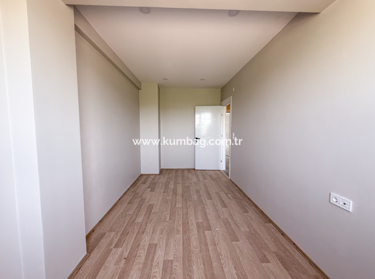 Kumbağ Havuzlu Sitede Denize Yakın Kiralık Lüks 2+1 Daireler