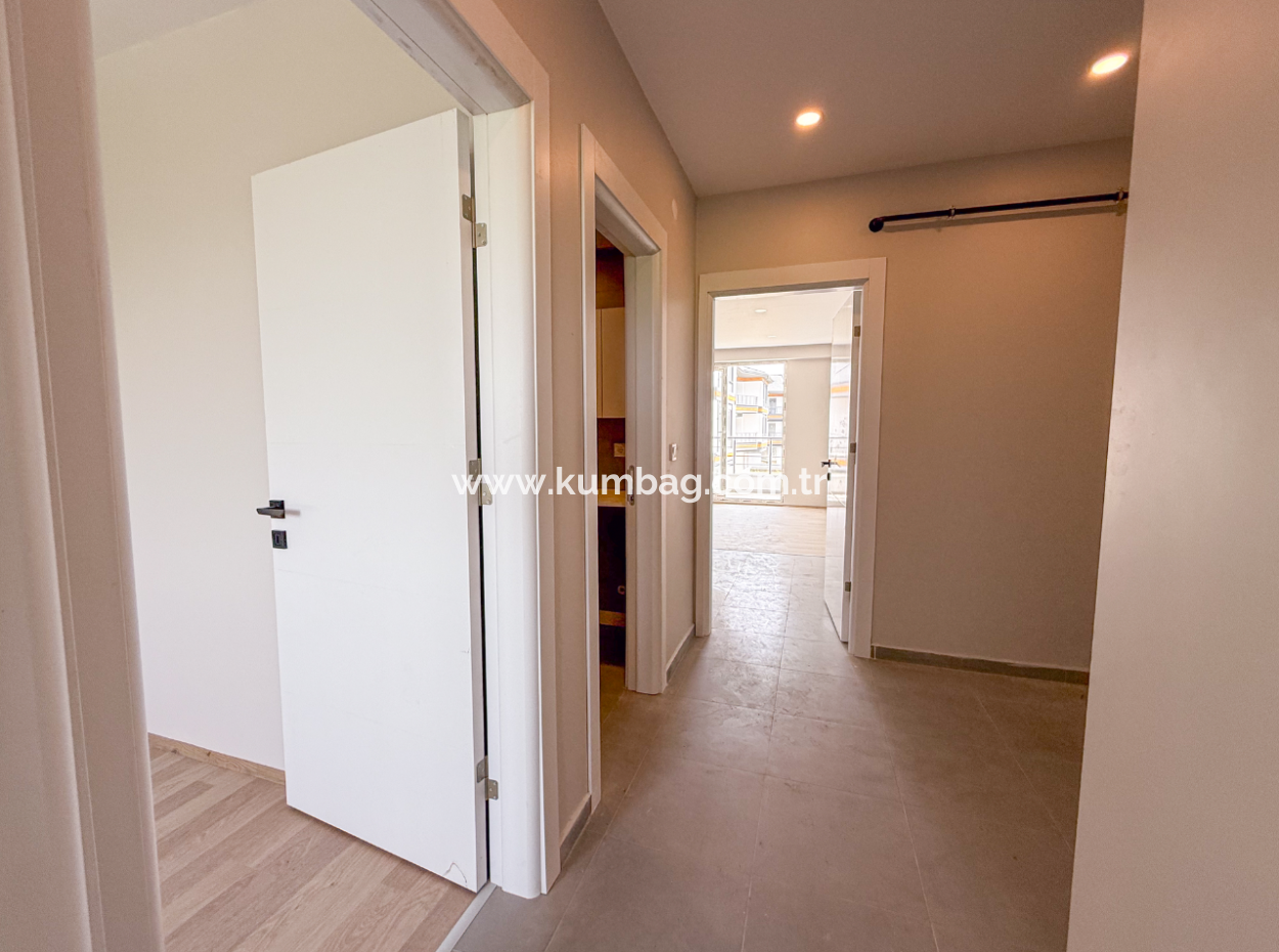 Kumbağ Havuzlu Sitede Denize Yakın Kiralık Lüks 2+1 Daireler