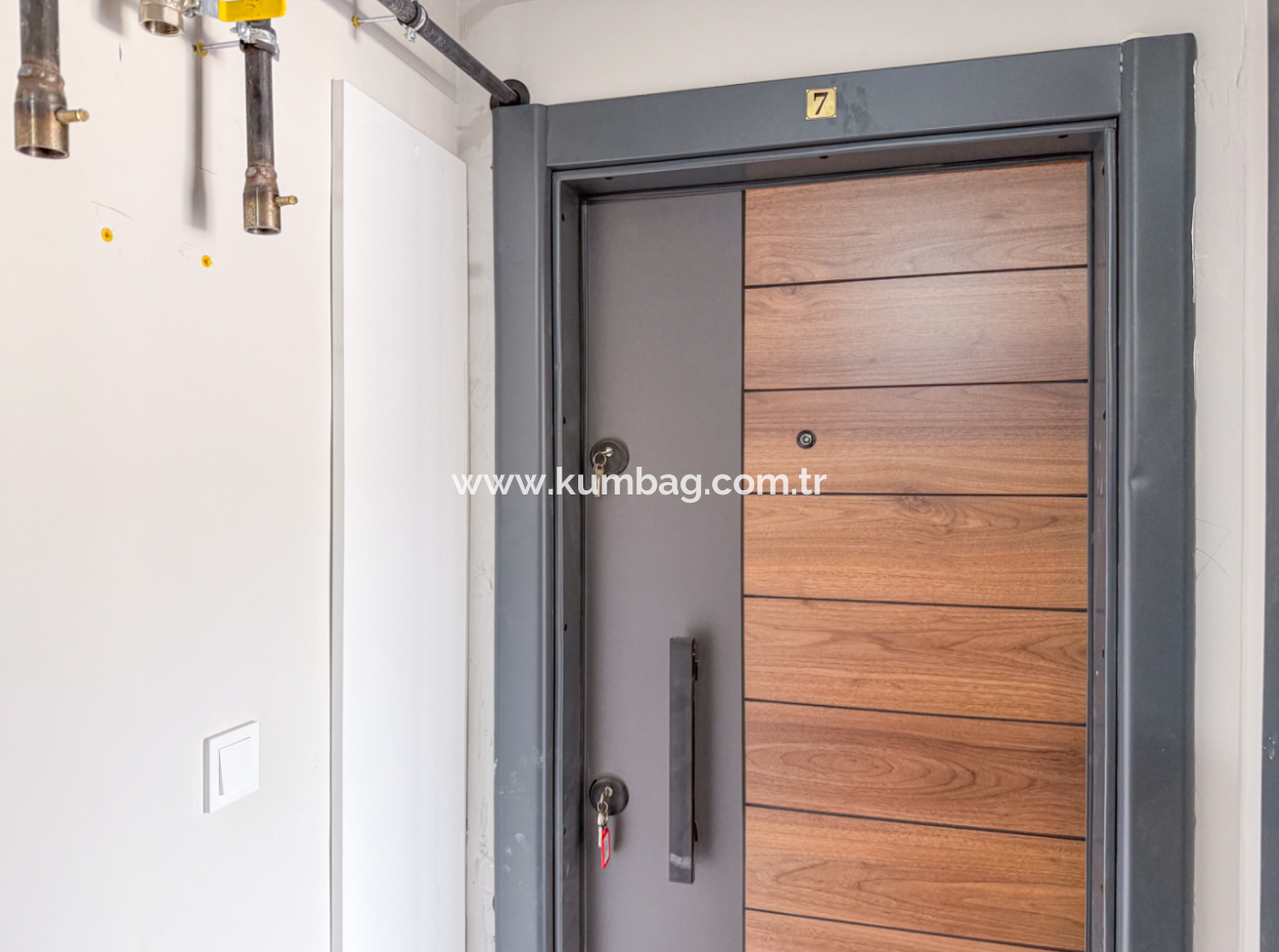 Kumbağ Havuzlu Sitede Denize Yakın Kiralık Lüks 2+1 Daireler