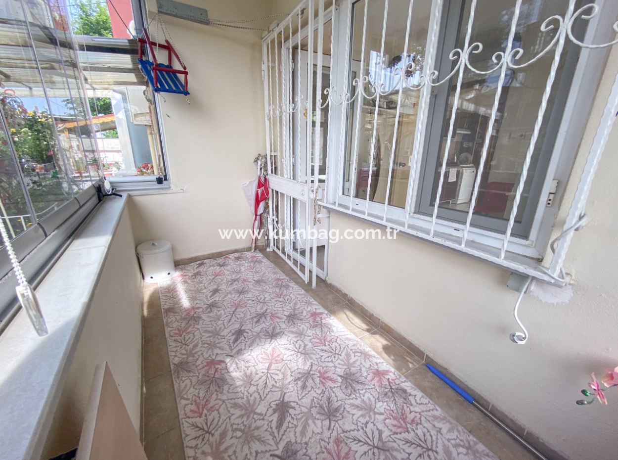 Kumbağ Cadde Üzerinde Satılık 2+1 Bahçe Kat Daire