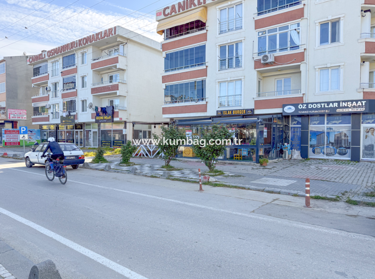 Kumbağ Cadde Üstünde Kiralık Taksim Islak Burger Dükkanı