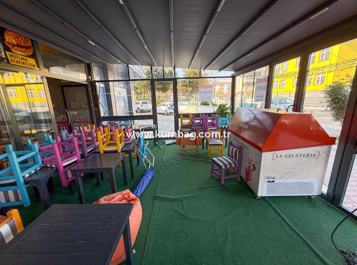Kumbağ Cadde Üstünde Kiralık Taksim Islak Burger Dükkanı