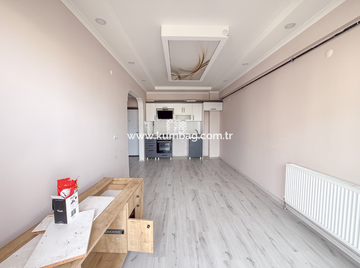 Kumbağ Ana Caddeye Sıfır Site İçinde Kiralık 1+1 Daire