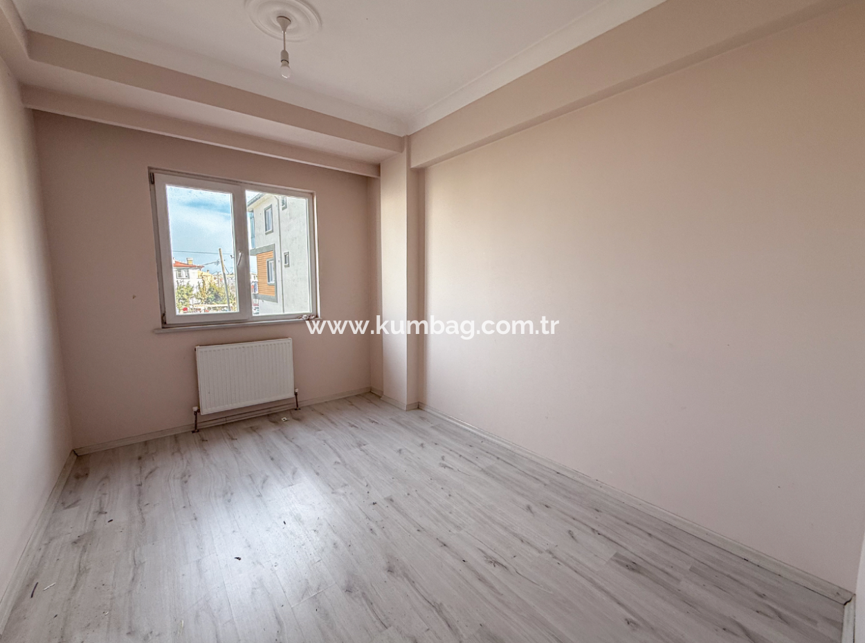 Kumbağ Ana Caddeye Sıfır Site İçinde Kiralık 1+1 Daire