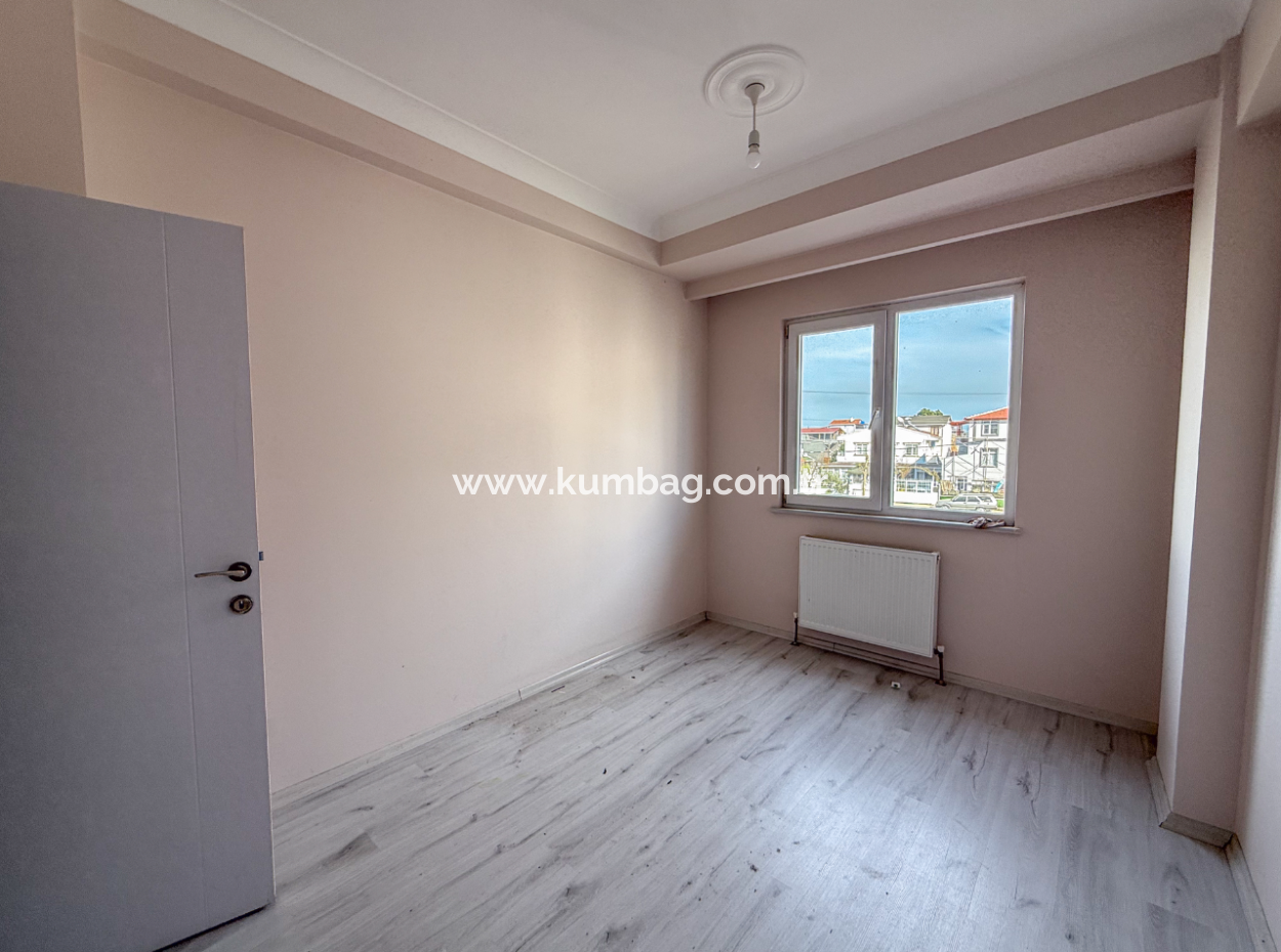 Kumbağ Ana Caddeye Sıfır Site İçinde Kiralık 1+1 Daire