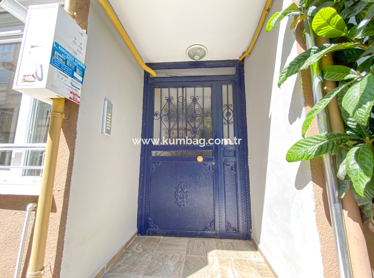 Kumbağ Merkezi Konumda Geniş Balkonlu Kiralık 1+1 Daire