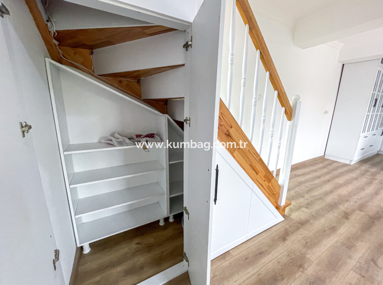 Tekirdağ Naipköy Mah. 4+1 Satılık Müstakil Köy Evi Ve Müştemilat