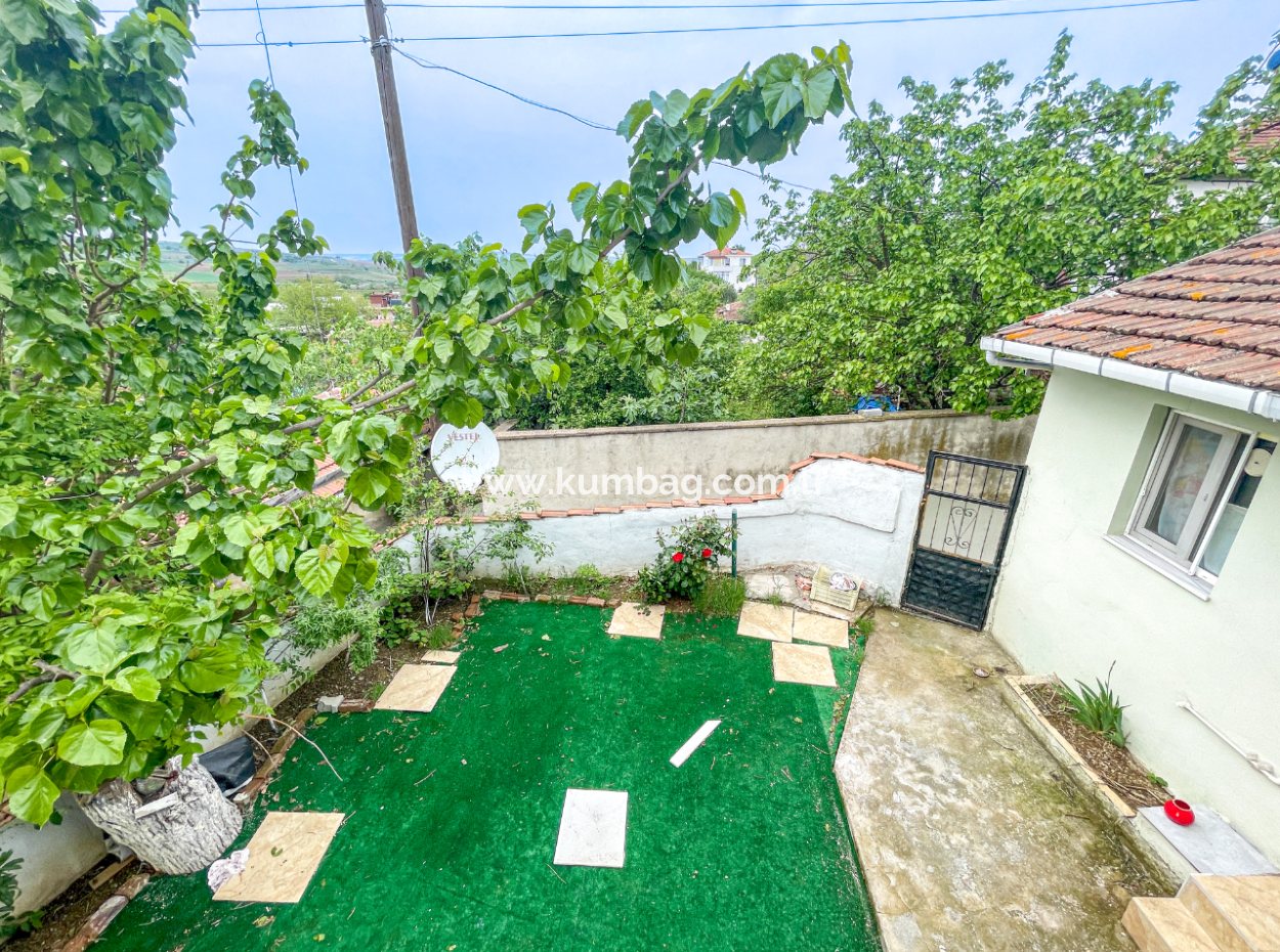 Tekirdağ Naipköy Mah. 4+1 Satılık Müstakil Köy Evi Ve Müştemilat