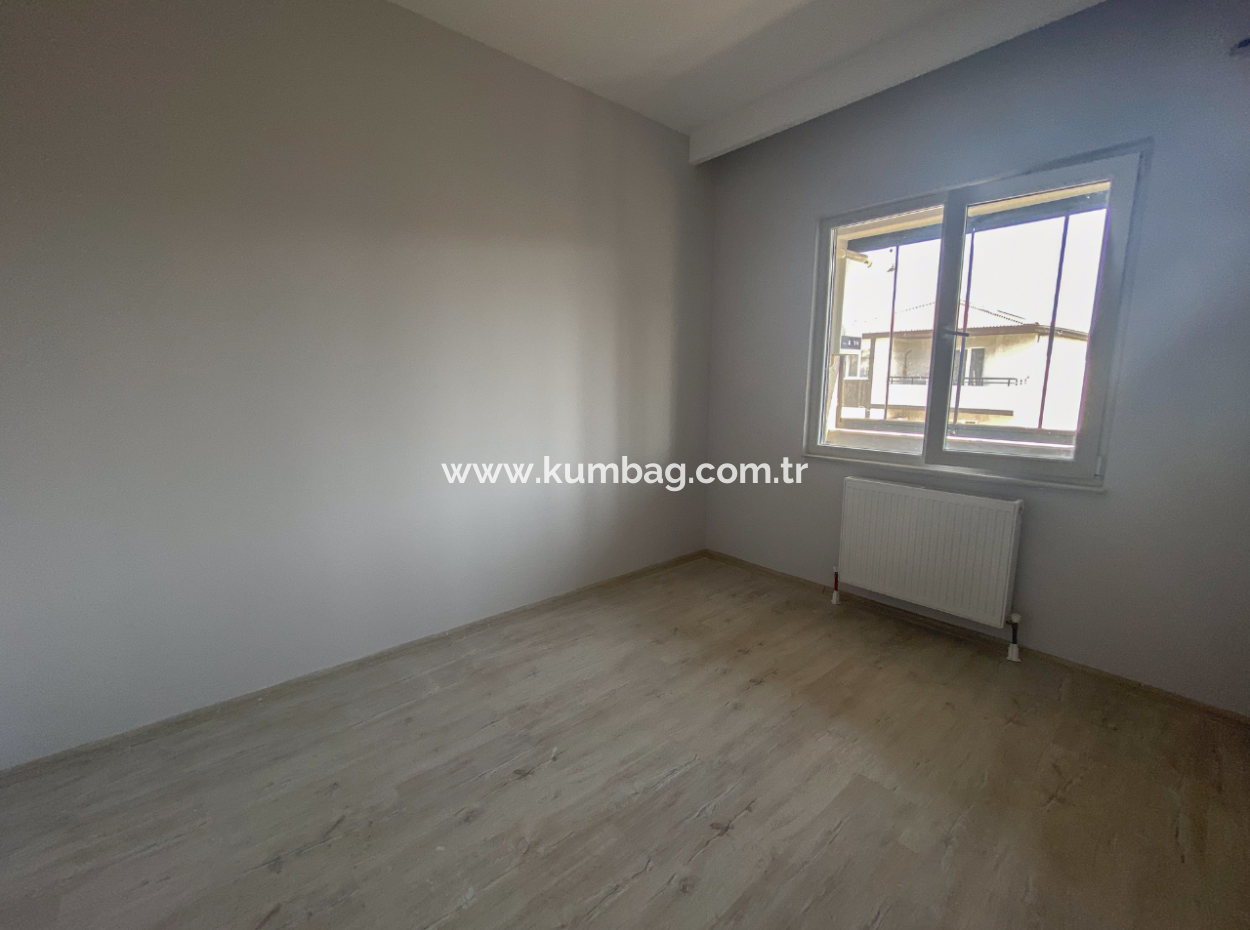 Havuzlu Aquaparklı Güvenlikli Site İçinde Satılık 1+1 Daire